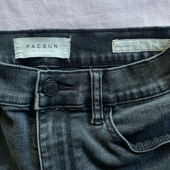 PacSun Black Denim Shorts - Picture 3 of 5
